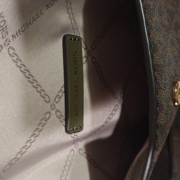 Michael Kors Large Eva Shoulder Tote Bag with wristlet Brown / Olive SOLD, SOLD, - Picture 9 of 16